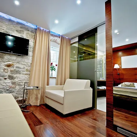 Jupiter Heritage 4*