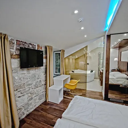 Hotel Jupiter Luxury 4*