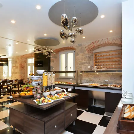 Hotel Jupiter Heritage 4*