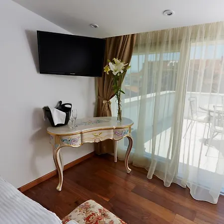 Jupiter Luxury Hotel