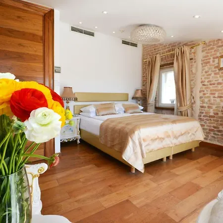 Jupiter Luxury