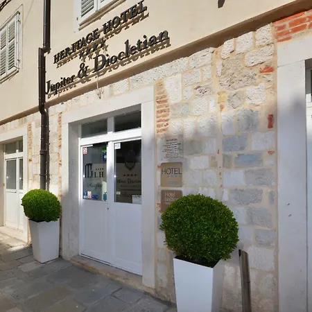Hotel Jupiter Luxury 4*