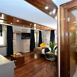 Jupiter Heritage Otel 4*