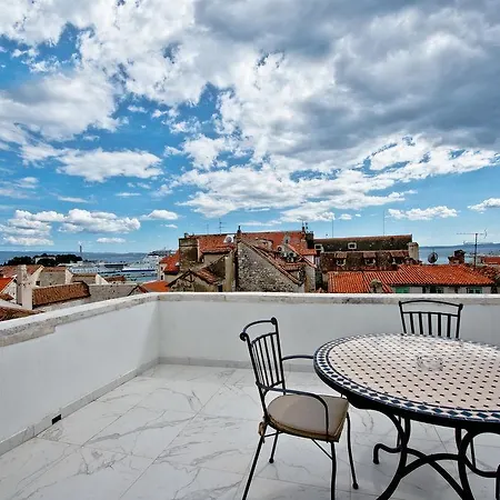 Jupiter Heritage Hotell 4*