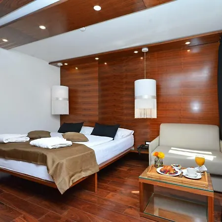 Jupiter Luxury Hotel