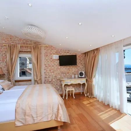 Jupiter Luxury 4*