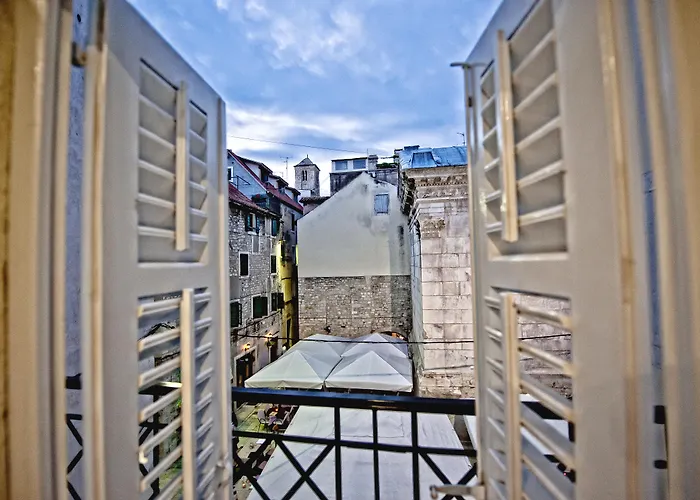 Jupiter Heritage سبليت