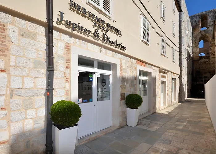 Jupiter Heritage 4* سبليت