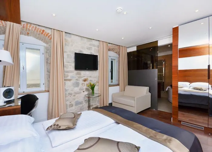 Jupiter Heritage 4* سبليت