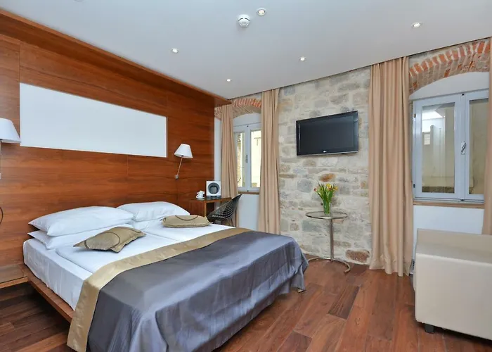 Jupiter Heritage 4* سبليت